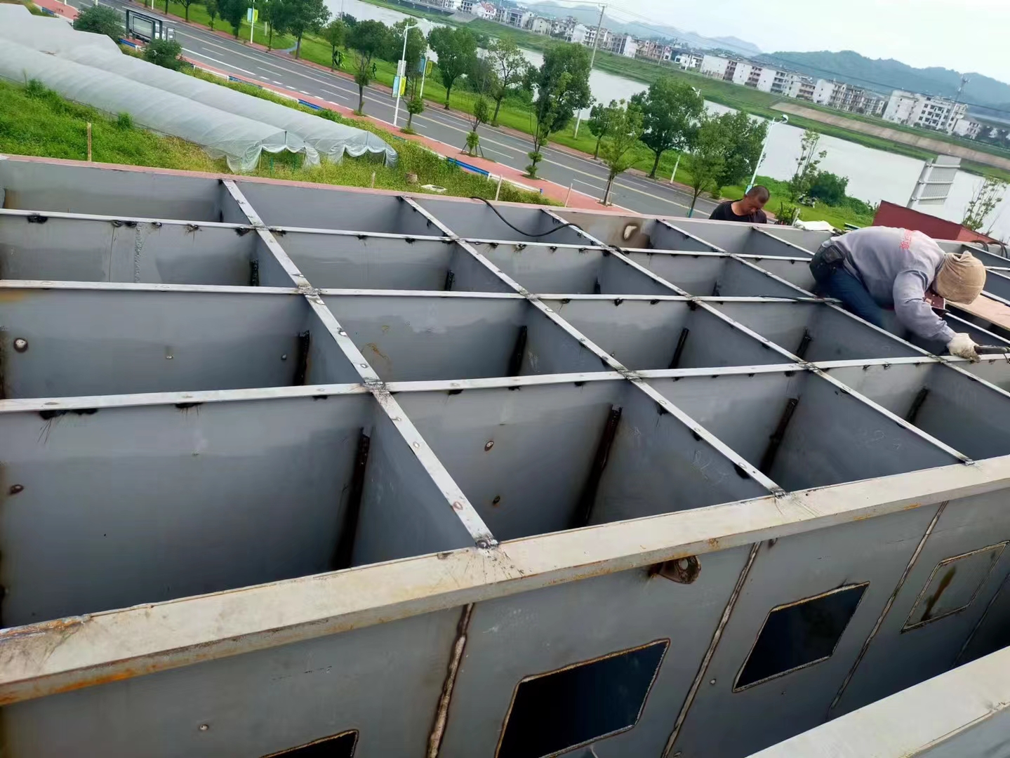 自來(lái)水廠一體化凈水器技術(shù)特點(diǎn)有哪些？